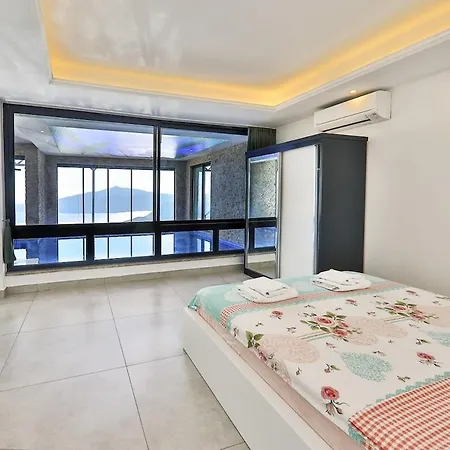 Luxury Sky With Sea View *